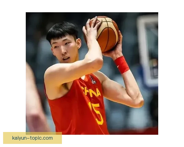 中国男篮备战奥运资格赛主帅调整阵容年轻球员迎关键考验新老磨合期 中国男篮备战奥运资格赛主帅调整阵容年轻球员迎关键考验新老磨合期