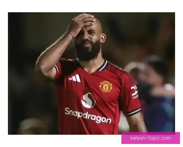 曼联夏窗引援计划曝光新帅战术调整球队重建前景引发球迷热议持续